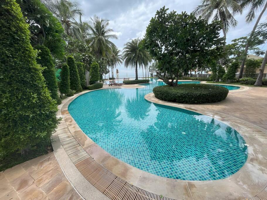 120 Sqm Beachfront